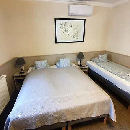 Central Motel Hotel