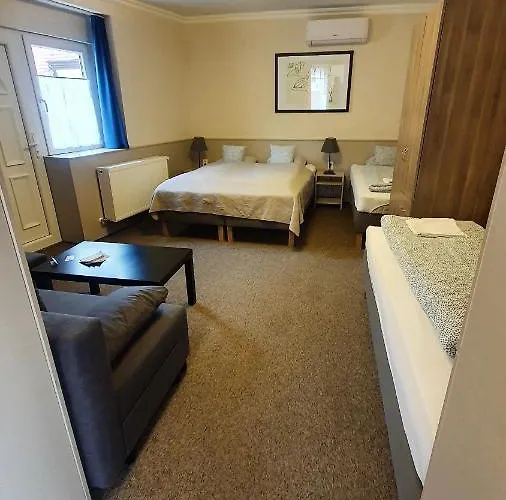 Central Motel Hotel